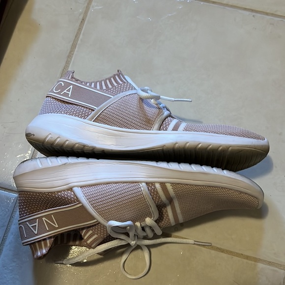 Nautica pink/mauve and white sneakers size 9. Great shape! - Picture 3 of 6